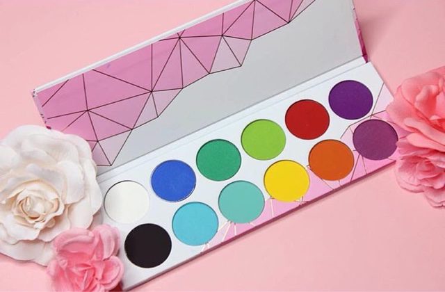 Sugarpill cosmetics provides pigmented eyeshadow palettes that are cruelty-free and sweatshop-free.