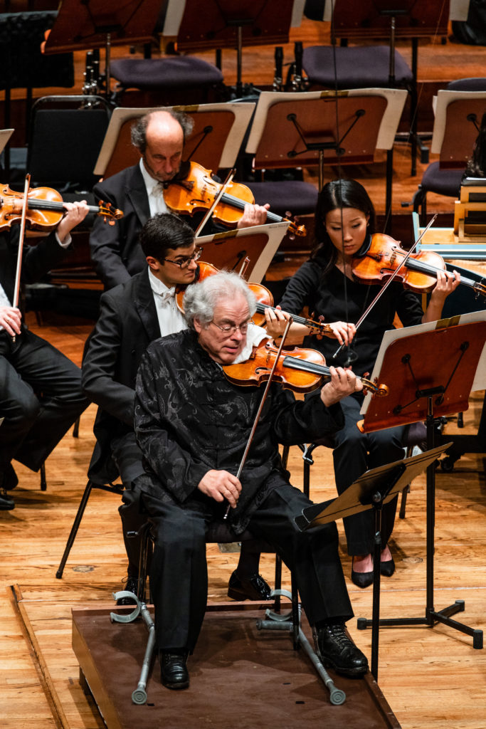 World renowned violinist, Itzhak Perlman, performed with the San Francisco Symphony at the Opening Night Gala.